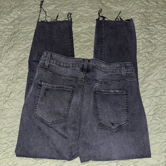 Time and Tru High Rise Black Jeans - Picture 4 of 5